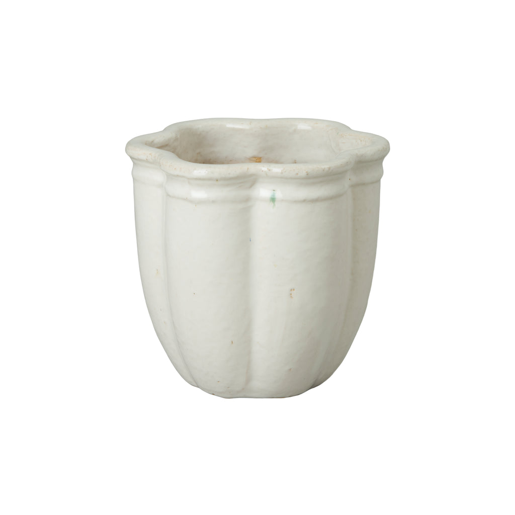 Scalloped Planter - White 09752WT-1